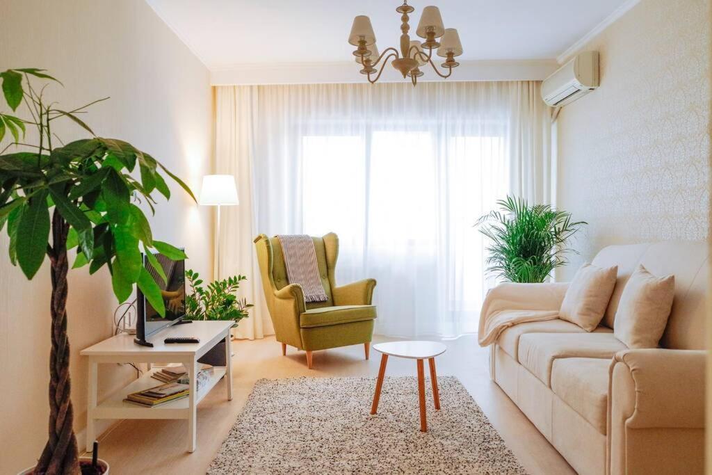 Elegant Vibes Next To Obor Market Appartamento Bucarest