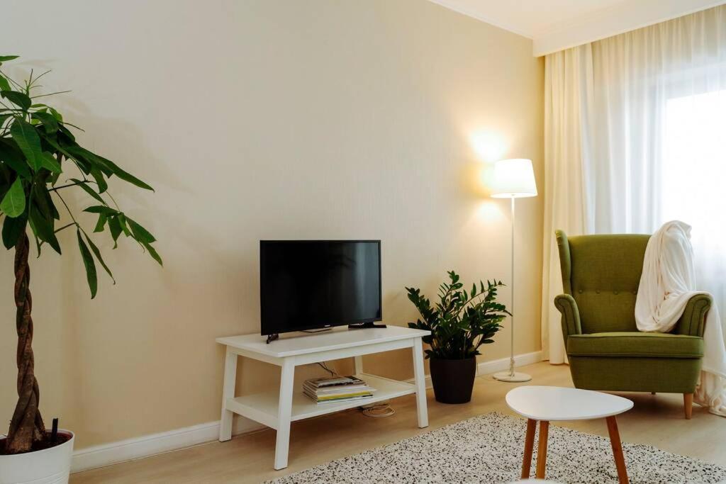 Elegant Vibes Next To Obor Market * Bucarest